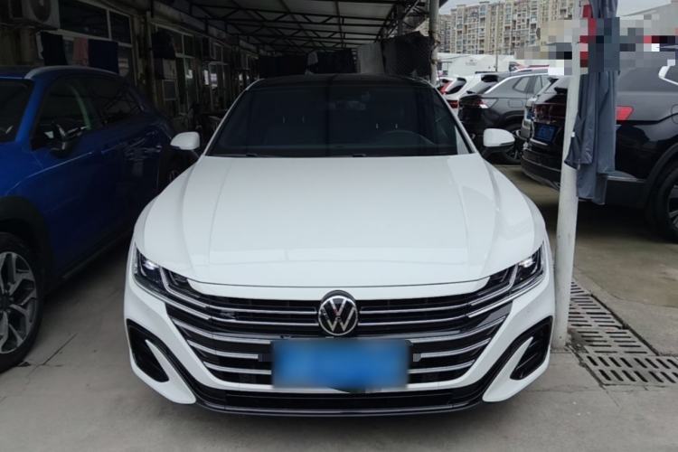 Volkswagen CC 2025 — 2