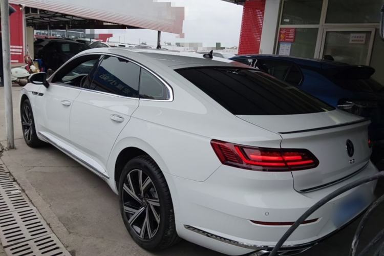 Volkswagen CC 2025 — 4