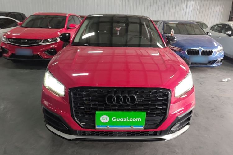 Audi Q2L 2021 — 2