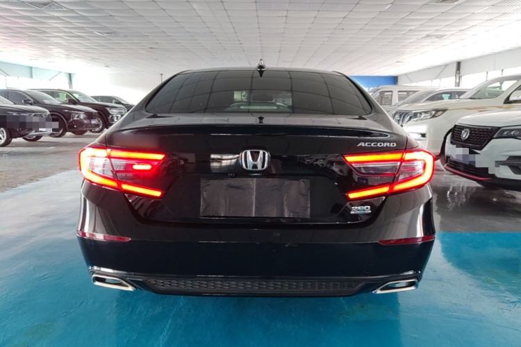 Honda Accord 2022 — 5