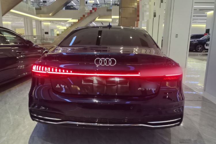Audi A7L 2024 — фото 5