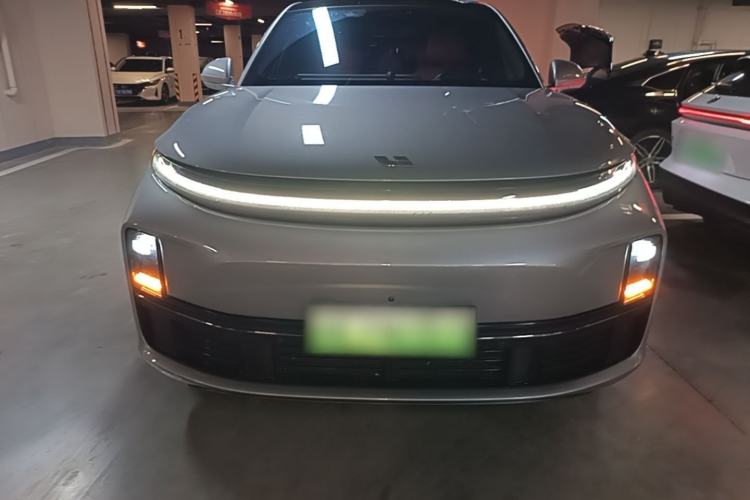 Li Auto L7 2023 — 2