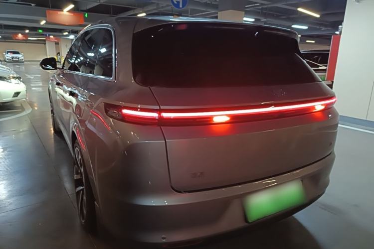 Li Auto L7 2023 — 4