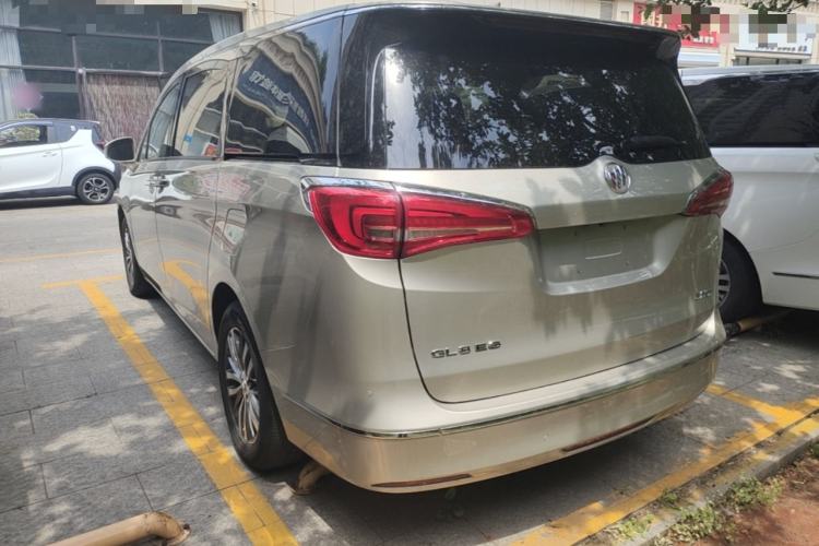 Buick GL8 2018 — 4