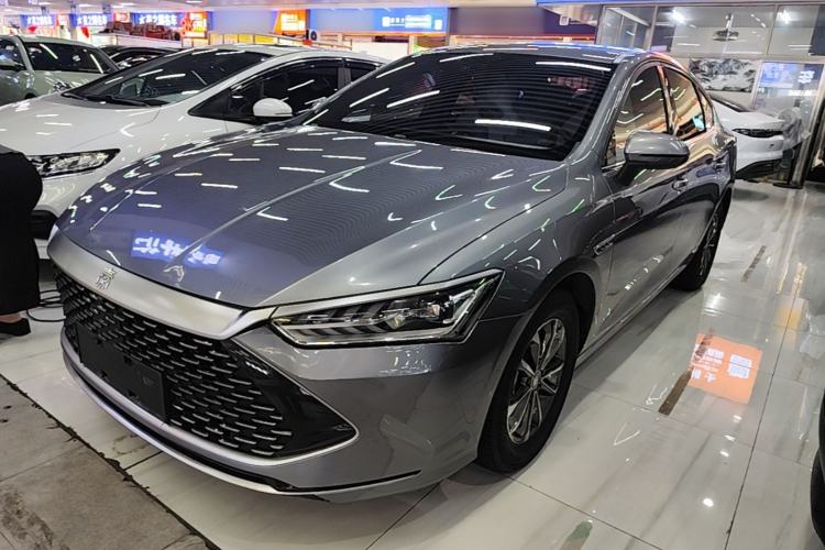 BYD Qin Plus 2023 — фото 1