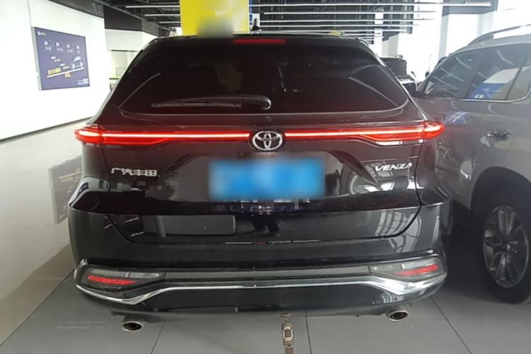 Toyota Venza 2023 — 5