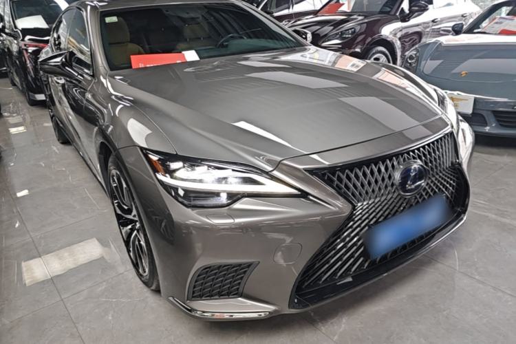Lexus LS 500h 2021 — 3
