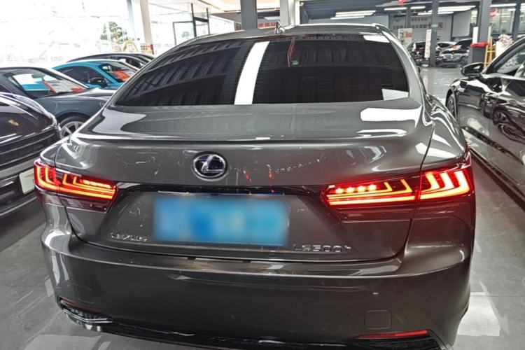 Lexus LS 500h 2021 — 5