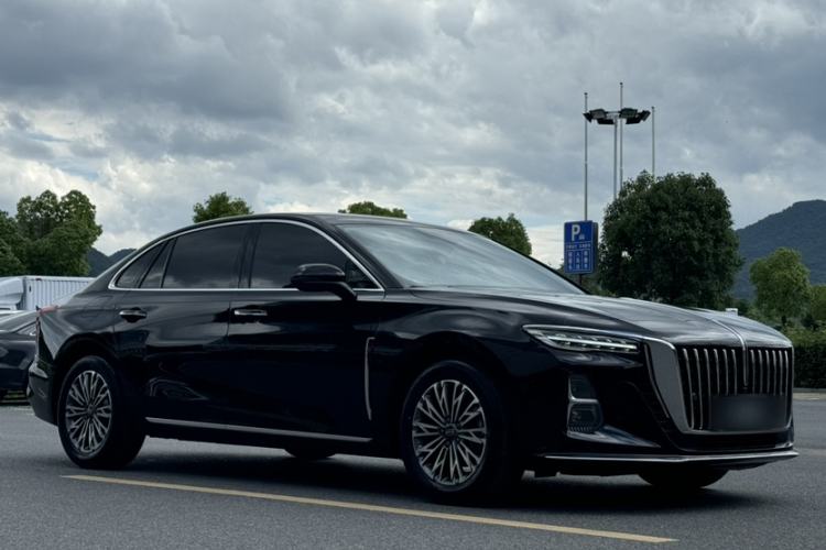Hongqi H5 2024 — 3