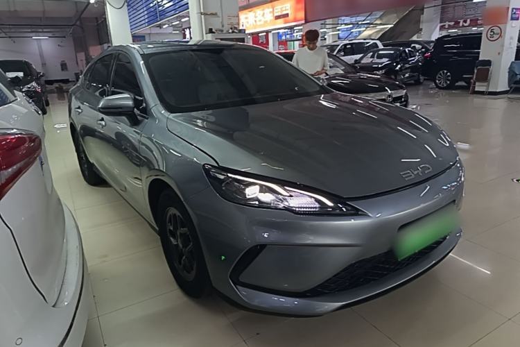 BYD Seal 05 DM-i 2025 — фото 3