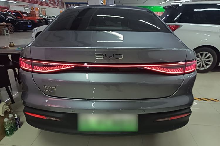 BYD Seal 05 DM-i 2025 — фото 5