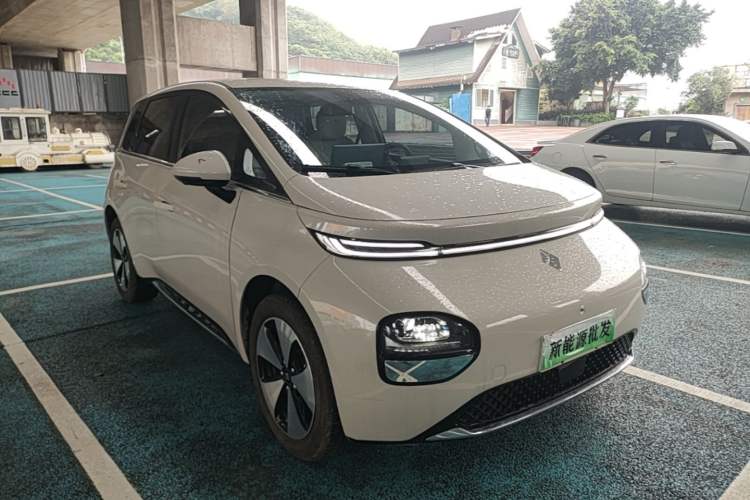 Baojun Cloud 2023 — 3