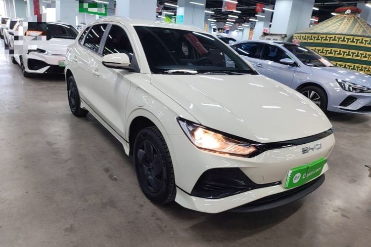 BYD e2 2023 — 3