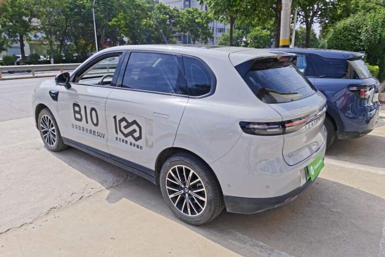Leapmotor B10 2025 — 4