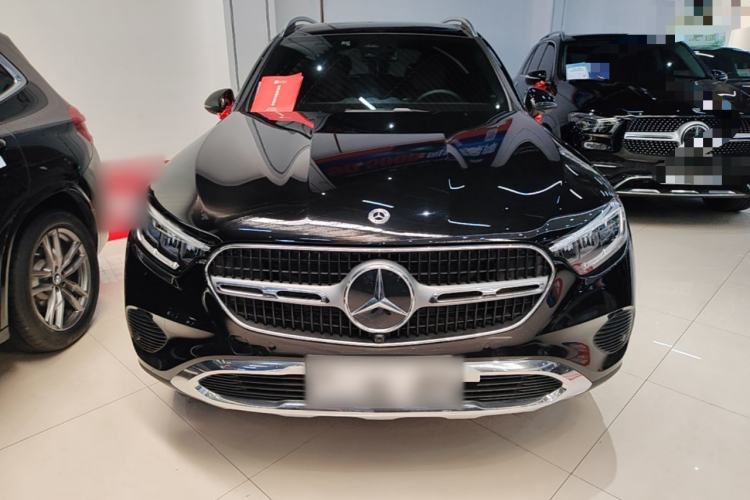 Mercedes-Benz GLC 260 L 2023 — фото 2