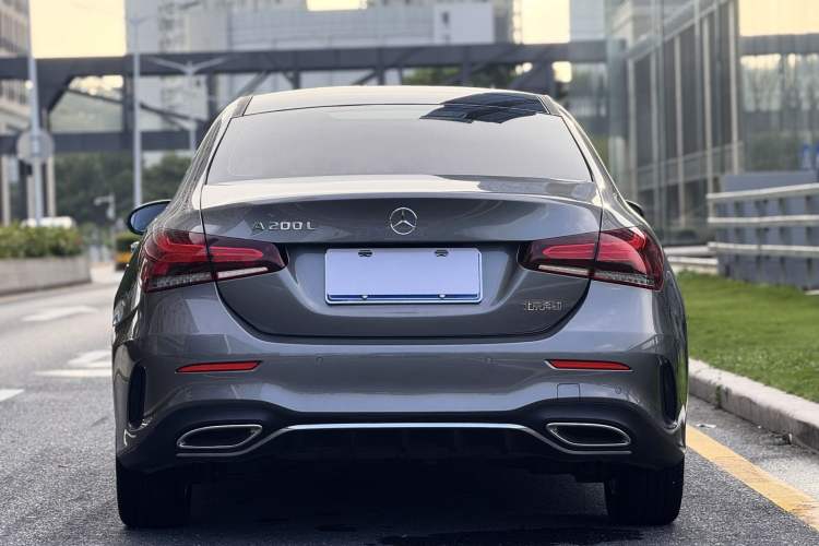 Mercedes-Benz A 200 L 2021 — фото 5
