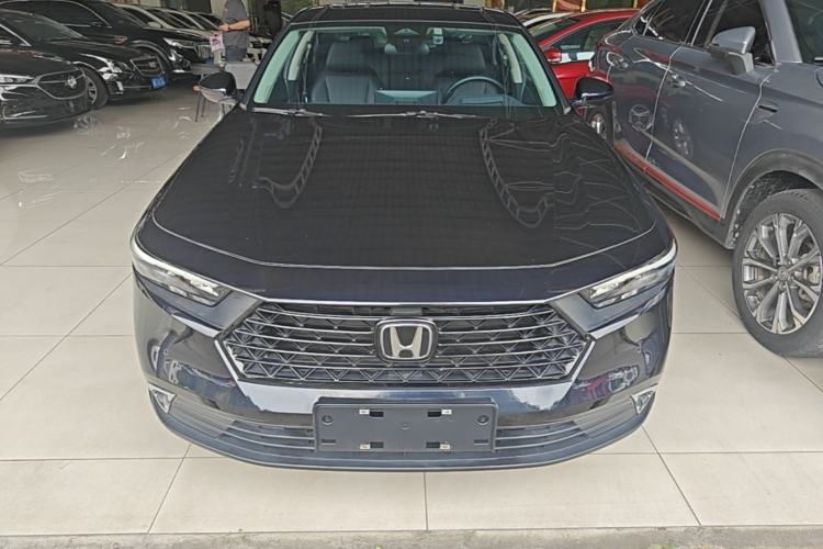 Honda Accord 2023 — фото 2
