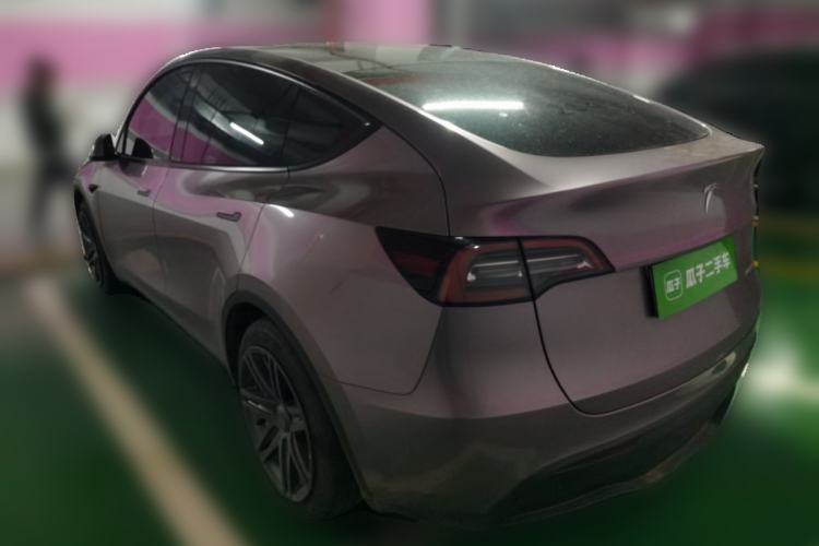 Tesla Model Y 2022 — 4