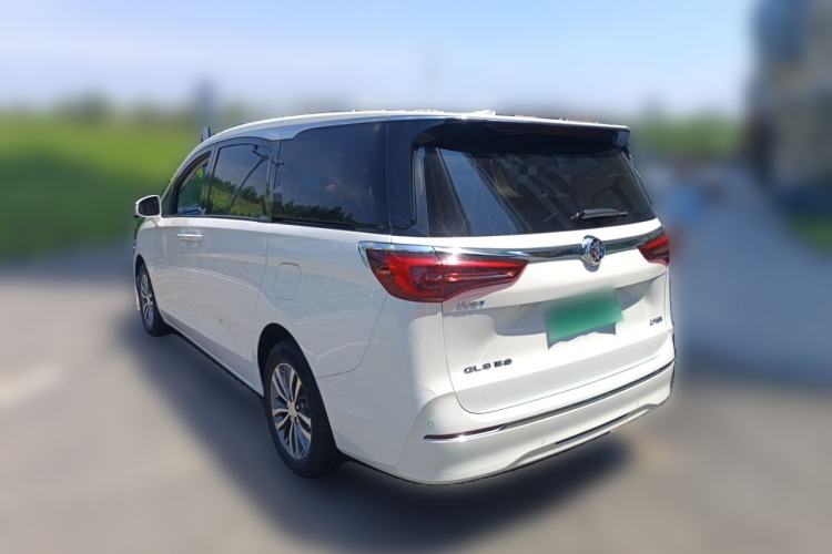 Buick GL8 2022 — 4
