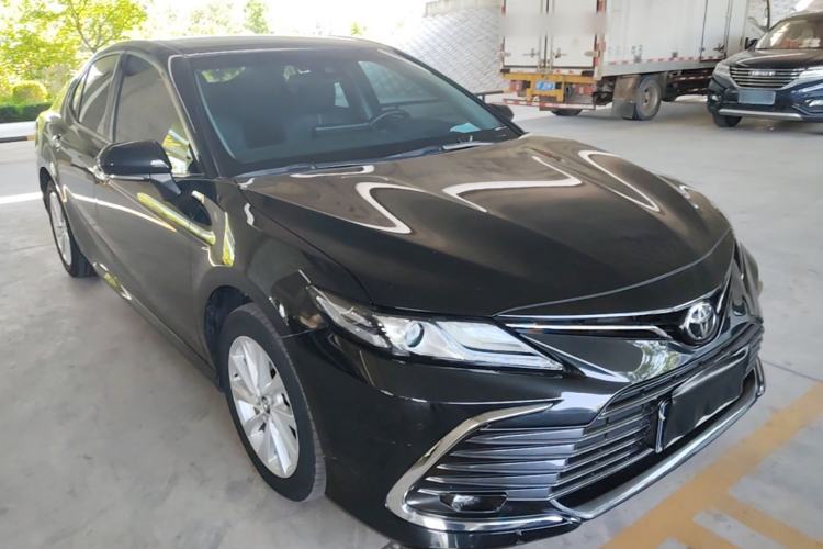 Toyota Camry 2021 — фото 3