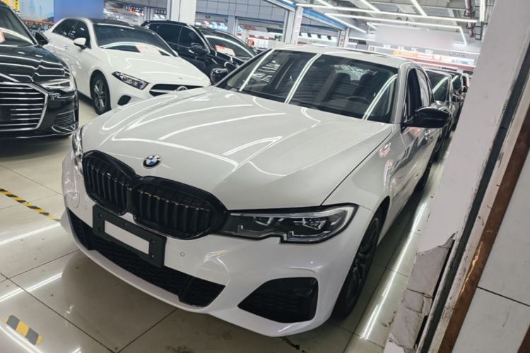 BMW 325i 2021 — фото 1