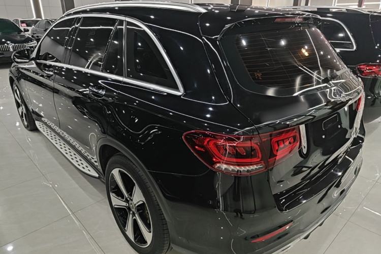 Mercedes-Benz GLC 300 L 2022 — фото 4