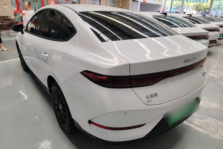 BYD Qin Plus 2025 — фото 4