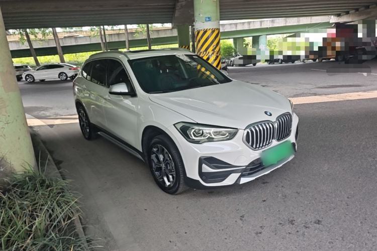BMW X1 2021 — фото 3