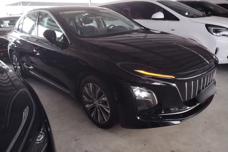 Hongqi E-QM5 2022 — 3