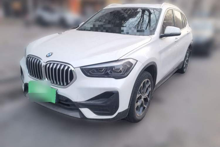 BMW X1 2022 — фото 3