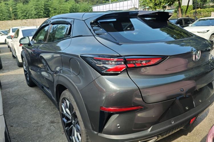 ChangAn UNI-T 2022 — 4
