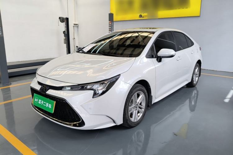 Toyota Corolla 2021 — фото 1