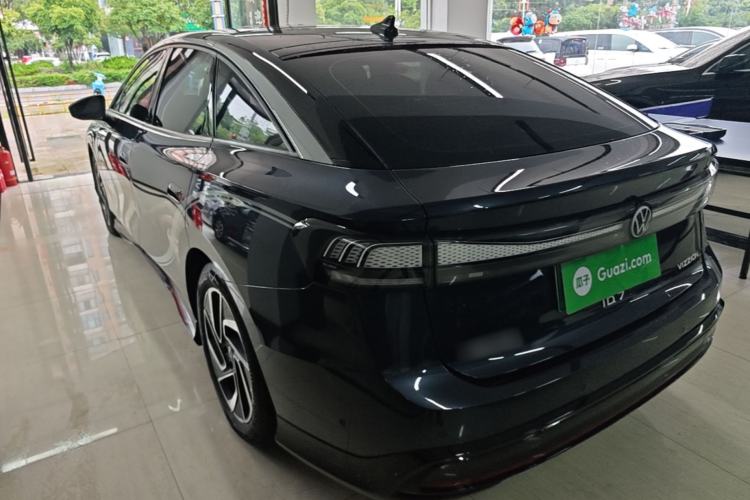 Volkswagen ID.7 VIZZION 2024 — 4