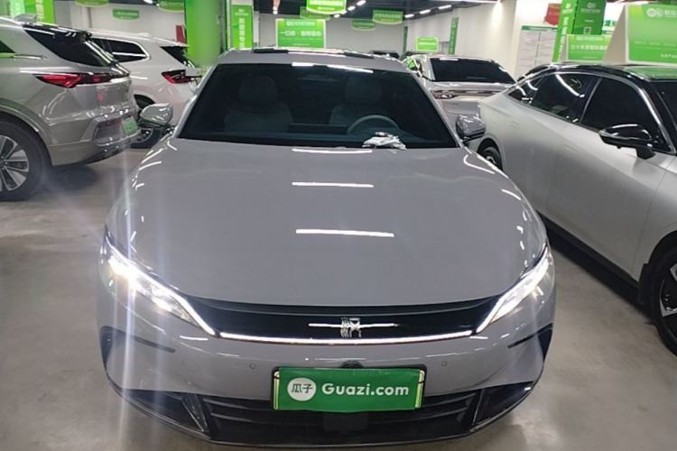 BYD Han 2025 — 2