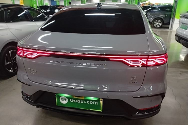 BYD Han 2025 — 5