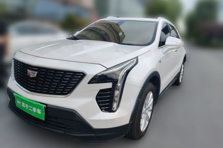 Cadillac XT4 2020 — фото 1