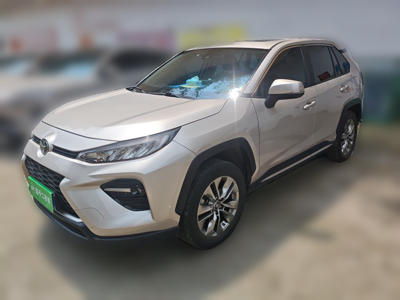Toyota RAV4 2022 — фото 1