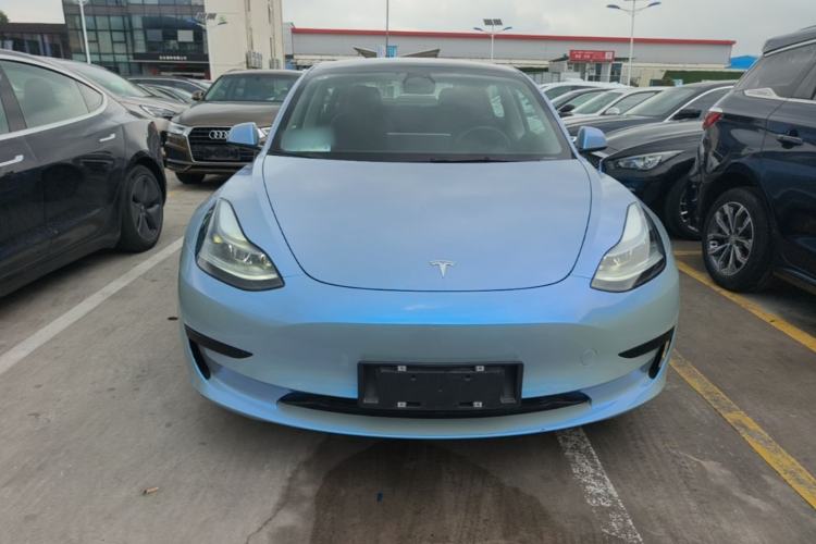 Tesla Model 3 2022 — 2