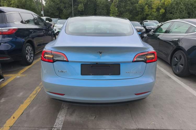 Tesla Model 3 2022 — 5