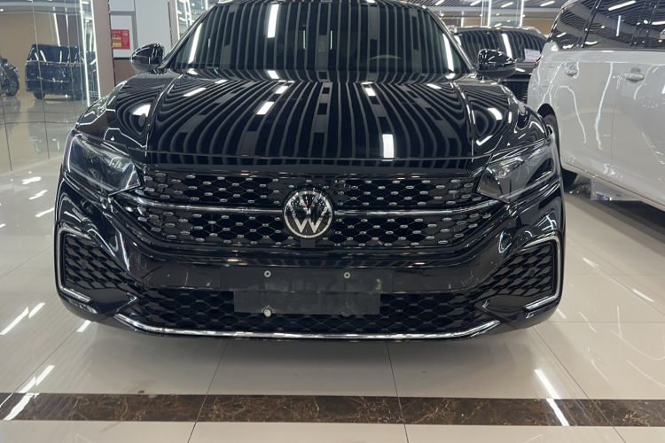 Volkswagen Passat 2023 — 2