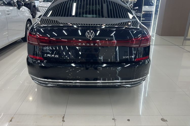 Volkswagen Passat 2023 — 5