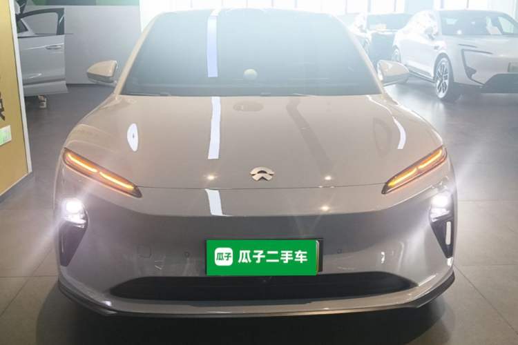 NIO ET5T 2024 — 2