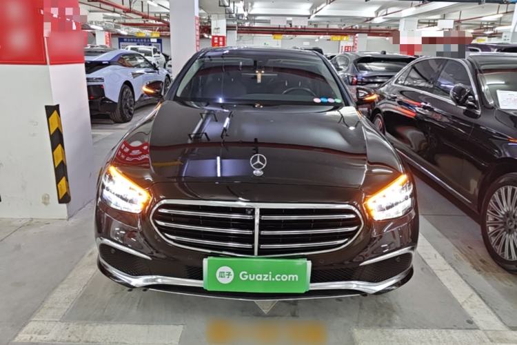 Mercedes-Benz E 350 e L 2023 — 2