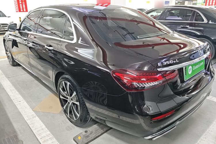 Mercedes-Benz E 350 e L 2023 — 4