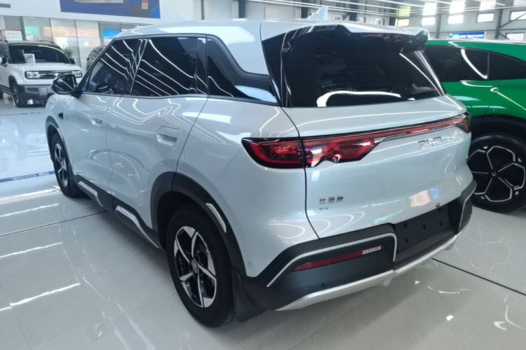BYD Yuan UP 2025 — 4