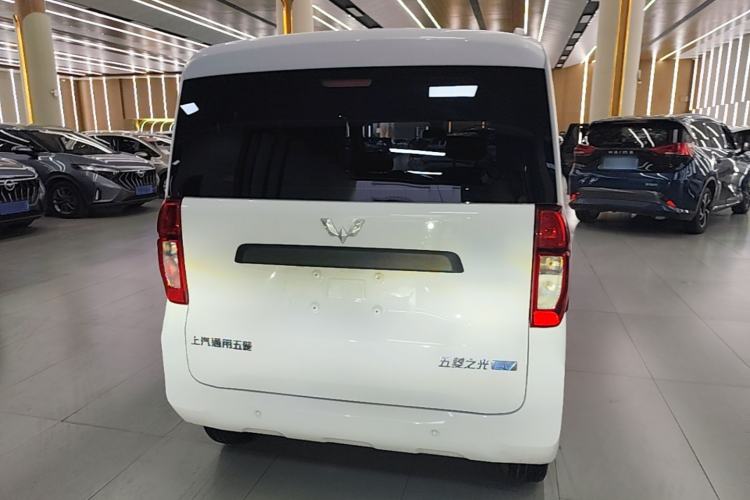 Wuling Zhiguang New Energy 2025 — 5