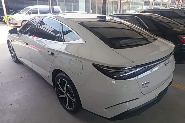 BYD seal 07 dm i 2026 — фото 4