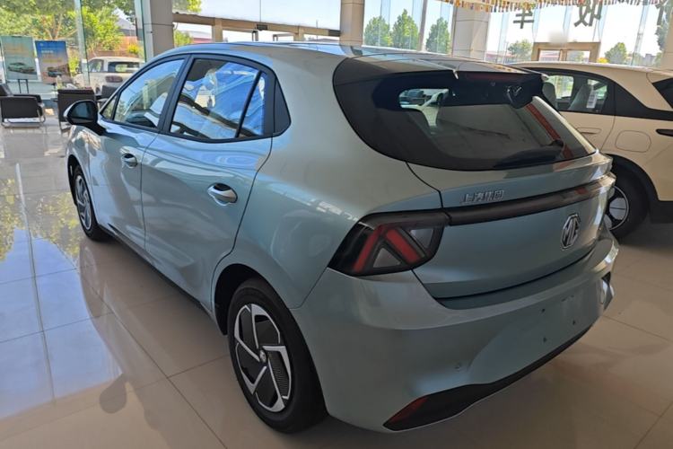 MG MG4 EV 2026 — 4