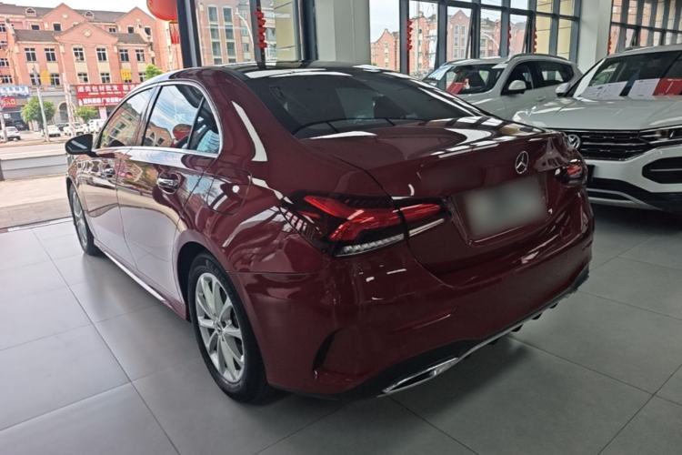 Mercedes-Benz A 200 L 2021 — 4