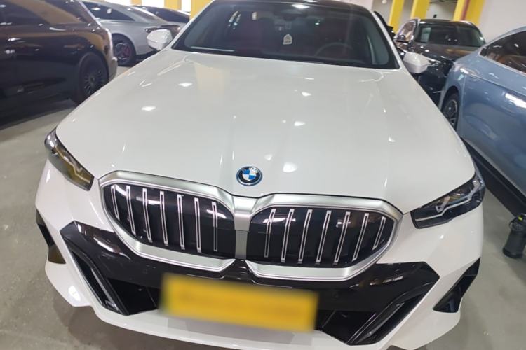 BMW i5 2024 — фото 2